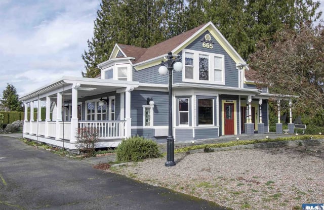 665 N Fifth Avenue - 665 North 5th Avenue, Sequim, WA 98382