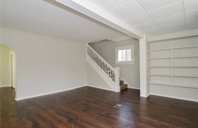 1414 East Kelly Street Gallery 4
