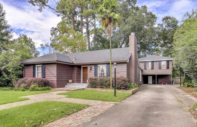 Beautiful Home Located in Southdowns Close to LSU and Interstate!!! photos photos