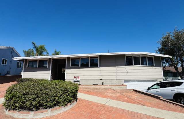 5027 Campanile Drive Gallery 3