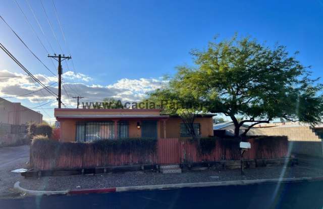 1615 North Tyndall Avenue photos photos