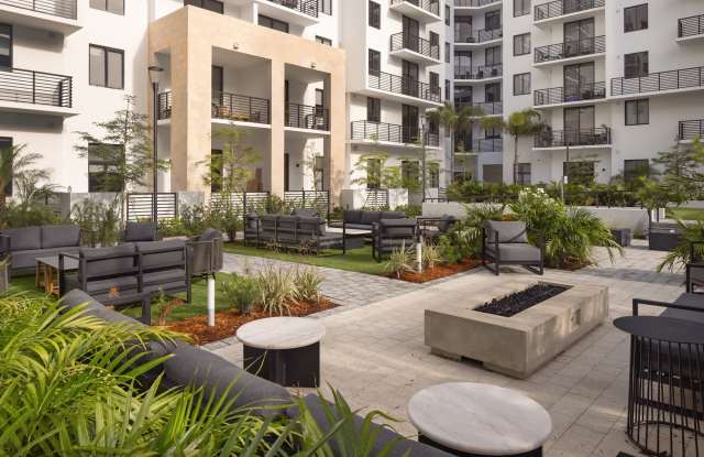 Biscayne 112 Gallery 2