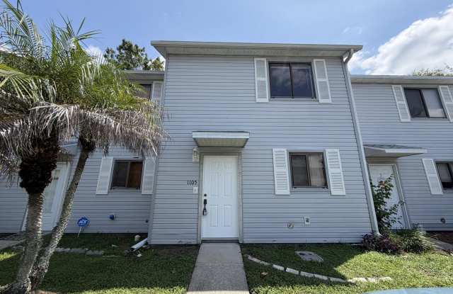1105 Deer Springs Road Gallery 1