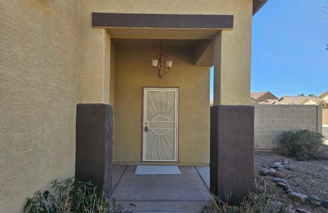 36337 W VELAZQUEZ Drive Gallery 3
