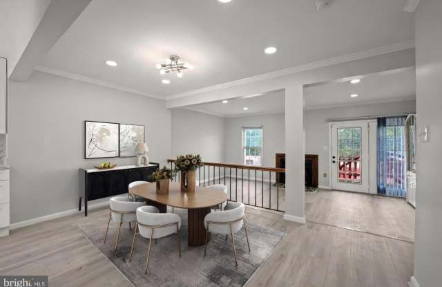 5943 SURRATTS VILLAGE DR Gallery 3