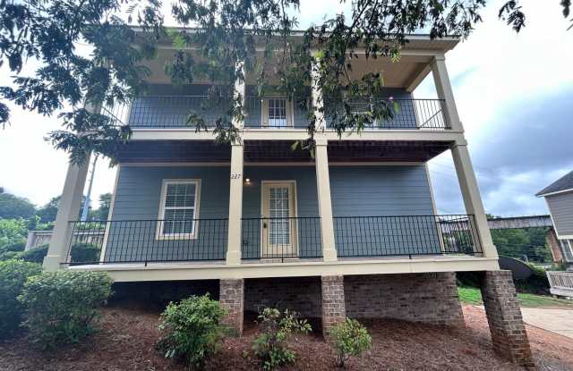 PRE-LEASING FOR AUGUST 5TH 2027! Gallery 1