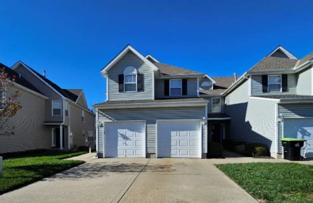 2160 SW Rambling Vine Rd - 2160 Southwest Rambling Vine Road, Lee's Summit, MO 64082
