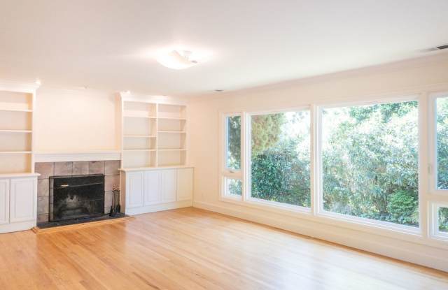 3BR/2BA Lovely Home! Flat Yard! Parking! Pet OK! PROGRESSIVE photos photos