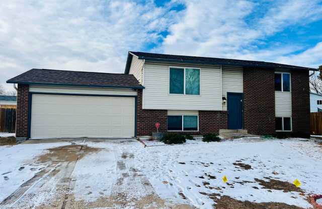 Updated 4-bedroom, 2 bathroom home in Thornton! photos photos Updated 4-bedroom, 2 bathroom home in Thornton! photos photos