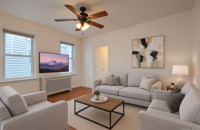 104 Livingston Avenue unit: 2 photos photos