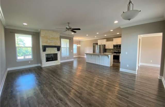 5812  W Mecklin  ST Gallery 3