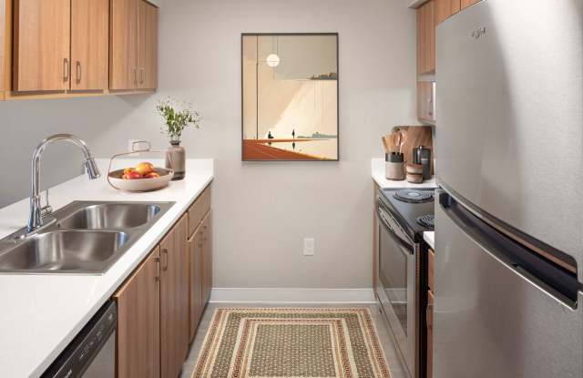 Creekside Apartments Gallery 3