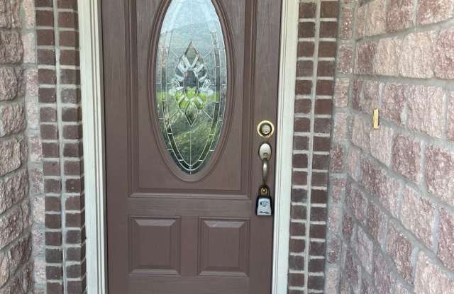 Large 3/2 Kingsville- Reduced Rate!! - 2002 Brook Lane, Kingsville, TX 78363