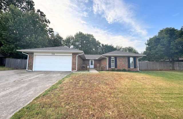 330 N Lakeside Ter Gallery 1