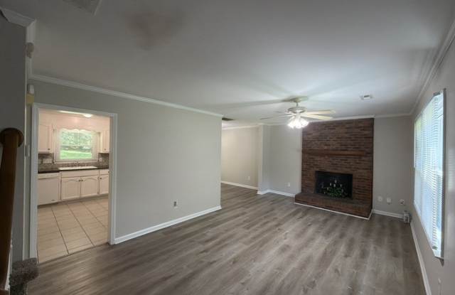 7409 Lockmont Drive Gallery 2