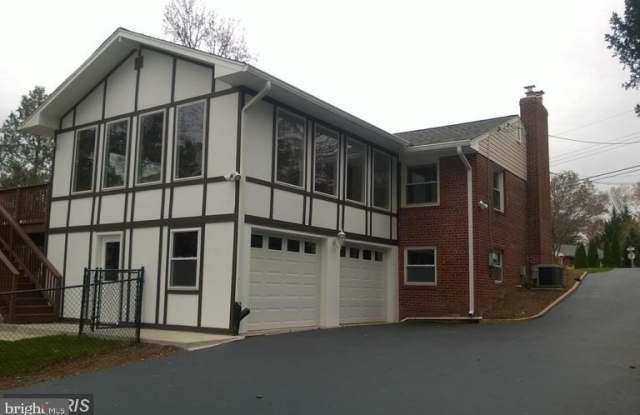 1318 MAYFLOWER Drive photos photos 1318 MAYFLOWER Drive photos photos