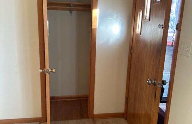 666 Evergreen St photos photos