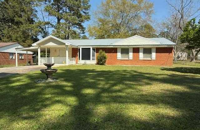 1009 Jonathan St. photos photos