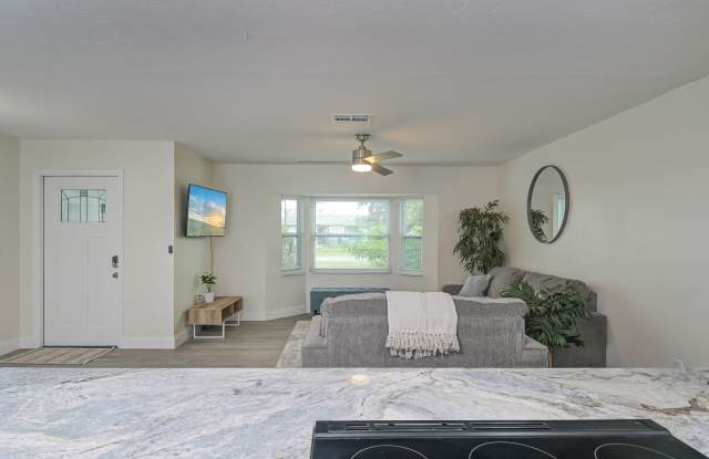 25 Caddy Road photos photos