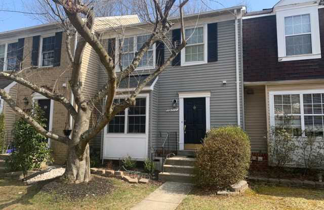 Coming Soon - Lovely Three Level Updated Townhouse! photos photos Coming Soon - Lovely Three Level Updated Townhouse! photos photos