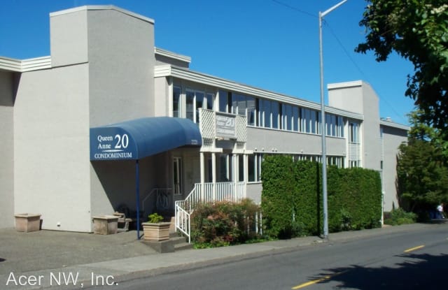 2221 Gilman Dr W #303 - 2221 Gilman Drive West, Seattle, WA 98119