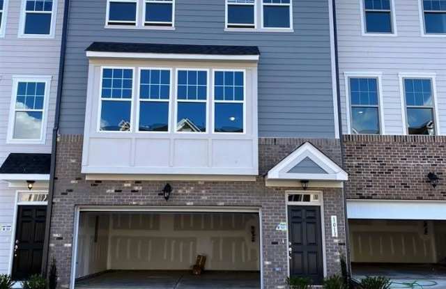 1013 Larabee Lane photos photos