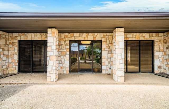 707 Hill Country Dr photos photos