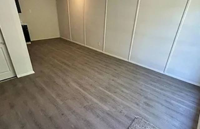 For Lease Gallery 3