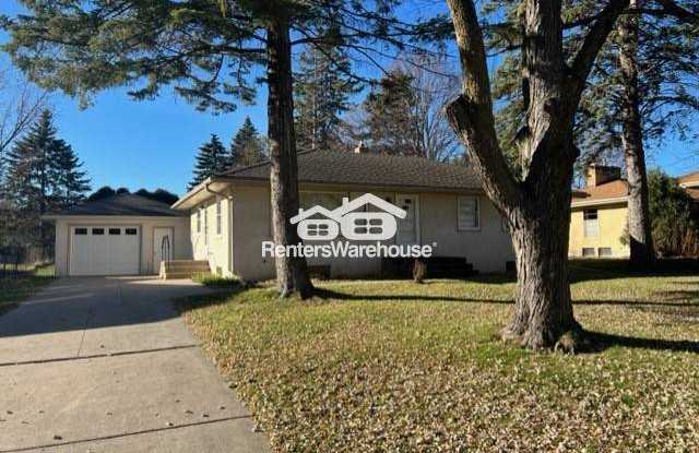 1951 Prior Avenue North photos photos