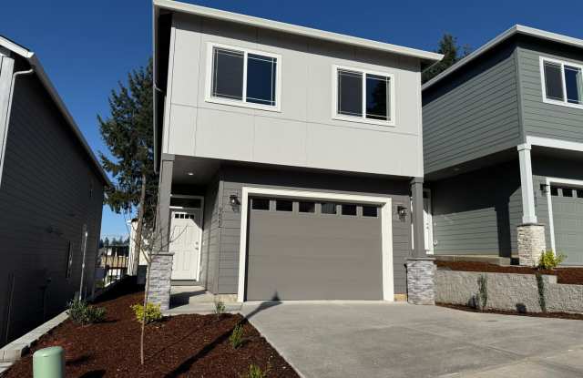 Beautiful Three Bedroom New Construction Home For Rent photos photos