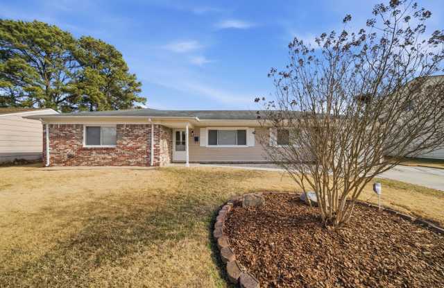 Spacious 4 bedroom/2 Bath Ranch Style Home photos photos