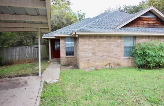 Charming 2-2 Duplex photos photos