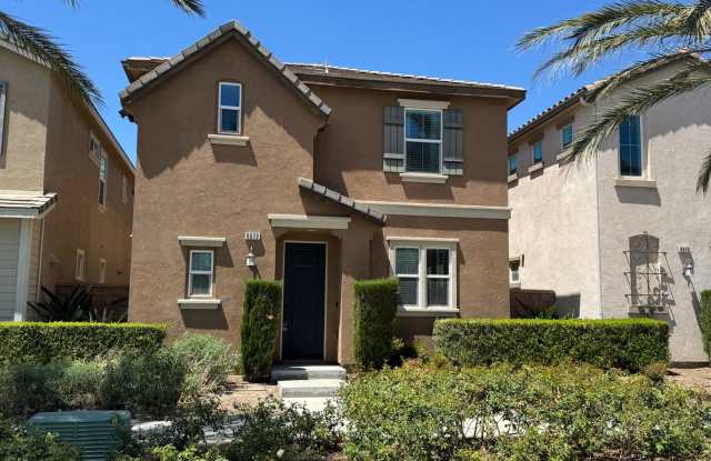 Modern Eastvale Home | 3 Bed | 2.5 Bath | 2-Car Garage | Pool & Gym | Solar Panels photos photos