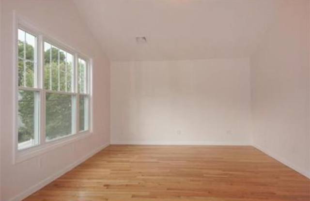 24 Perry Street Gallery 3