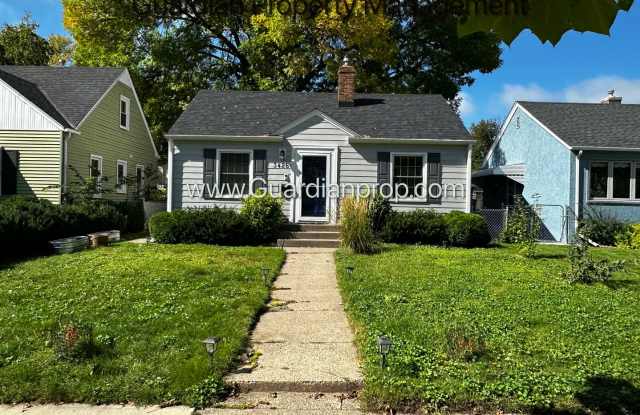 Northeast Single Family Home, Fenced Yard, Central Air, Washer/Dryer, One Car Garage - 3426 Lincoln Street Northeast, Minneapolis, MN 55418