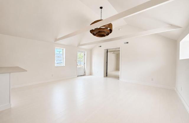 13 S Elm Street Gallery 2