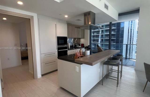 1000 Brickell Plaza Gallery 2
