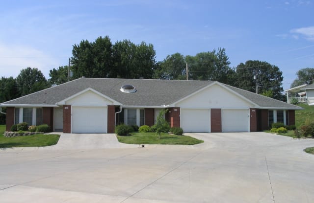 505 Spencer Place - 505 Spencer Place, Leavenworth, KS 66048