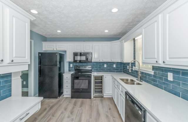 Luxurious Oasis with Unbeatable Move-In Deal in Covington Gallery 3