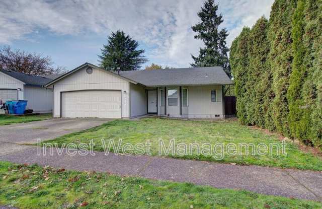 4416 NE 130 Avenue - 4416 Northeast 130th Avenue, Vancouver, WA 98682