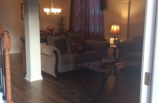 1244 Amanda Jill Court Gallery 3