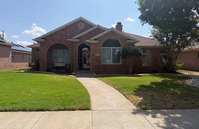 Spacious 3/2/2 + Office in Cooper ISD Gallery 1