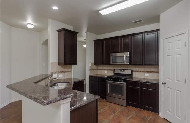 1320 Villa Paloma Boulevard Gallery 3