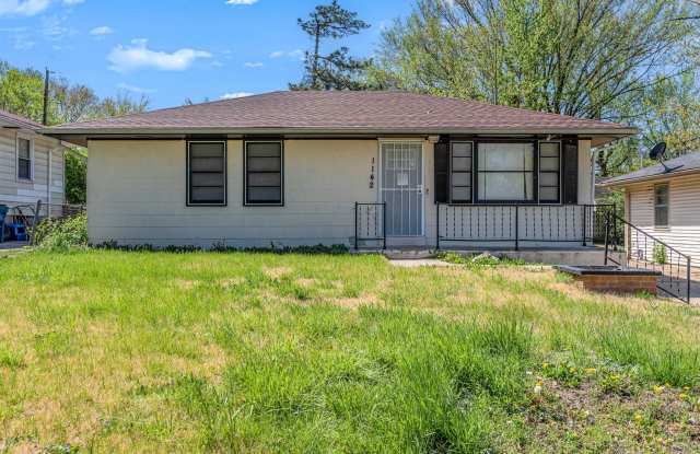 1142 Maple Ave photos photos