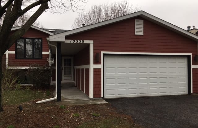 10550 National St NE - 10550 National Street Northeast, Blaine, MN 55014