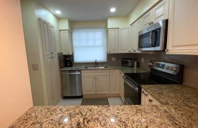 1006 Mainsail Circle Gallery 4