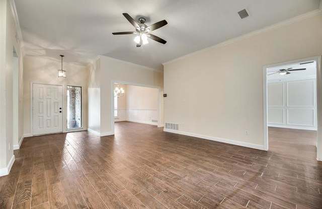 8 Timberline Drive Gallery 3