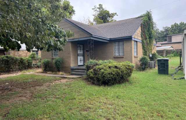 Bright  Updated 2-Bedroom Home in Memphis – Half Off First Month! - 1802 Edmondson Avenue, Memphis, TN 38114