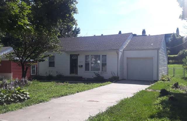 8649 Sleepy Hollow Rd - 8649 Sleepy Hollow Road, Kansas City, MO 64131