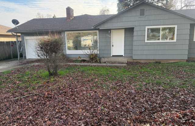 Updated 3 bedroom 1 bath home with large yard! photos photos